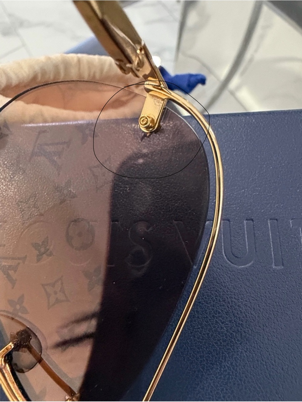 Louis Vuitton Gold Frame Brown Gradient Aviator Sunglasses - Picture 10 of 10